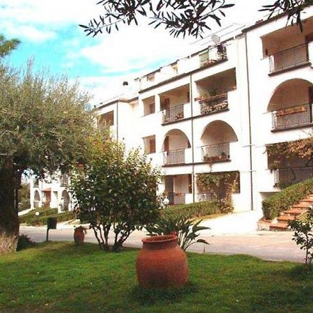 Residence L'Uliveto Gioiosa Marea Kültér fotó