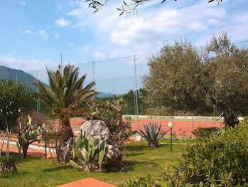 Residence L'Uliveto Gioiosa Marea Kültér fotó